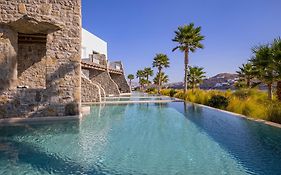 Aeonic Suites And Spa